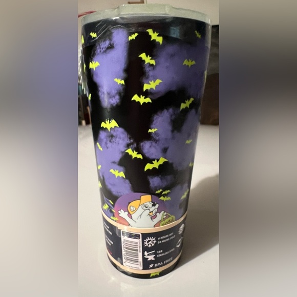 SOLD!Buc-ees 2024 Limited Edition Glow-in-the-Dark Halloween Tumbler- 32 oz- NWT - Picture 4 of 10